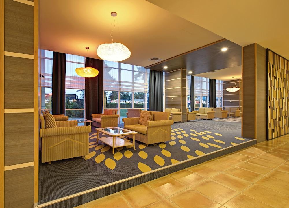Hotel Four Points By Sheraton Sunny - Free Access