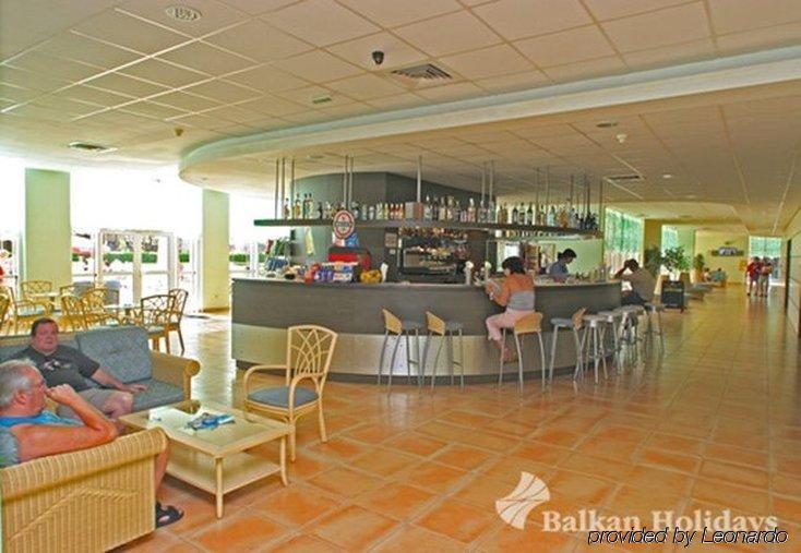 Four Points By Sheraton Sunny - Free Access 4*