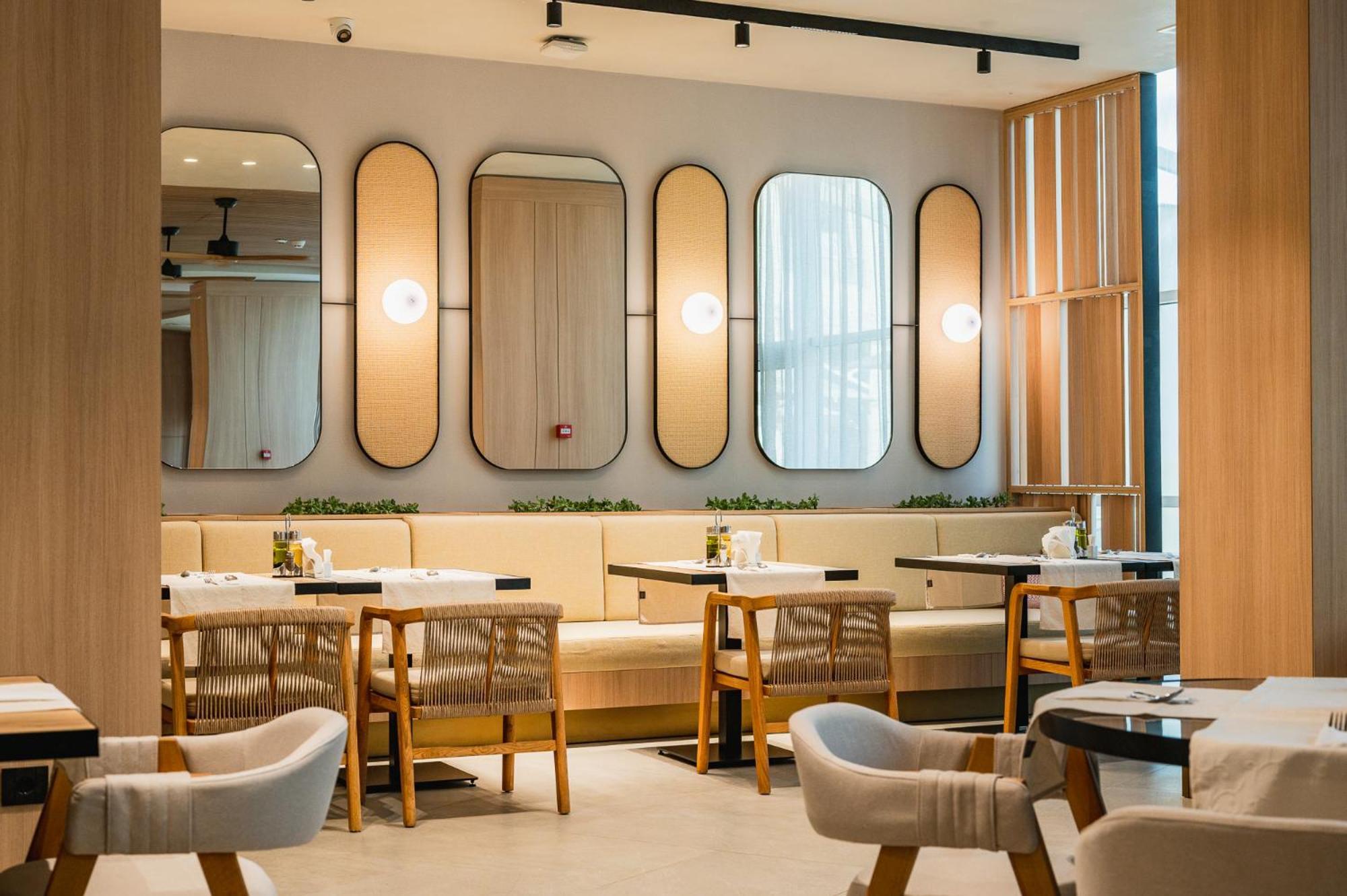 Four Points By Sheraton Sunny - Free Access 4* Sunny Beach