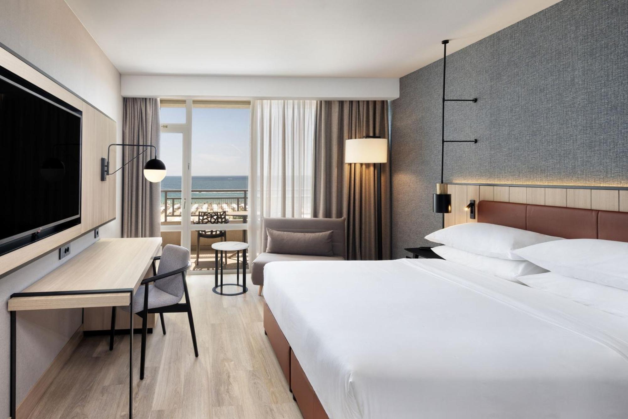 Four Points By Sheraton Sunny - Free Access Sunny Beach