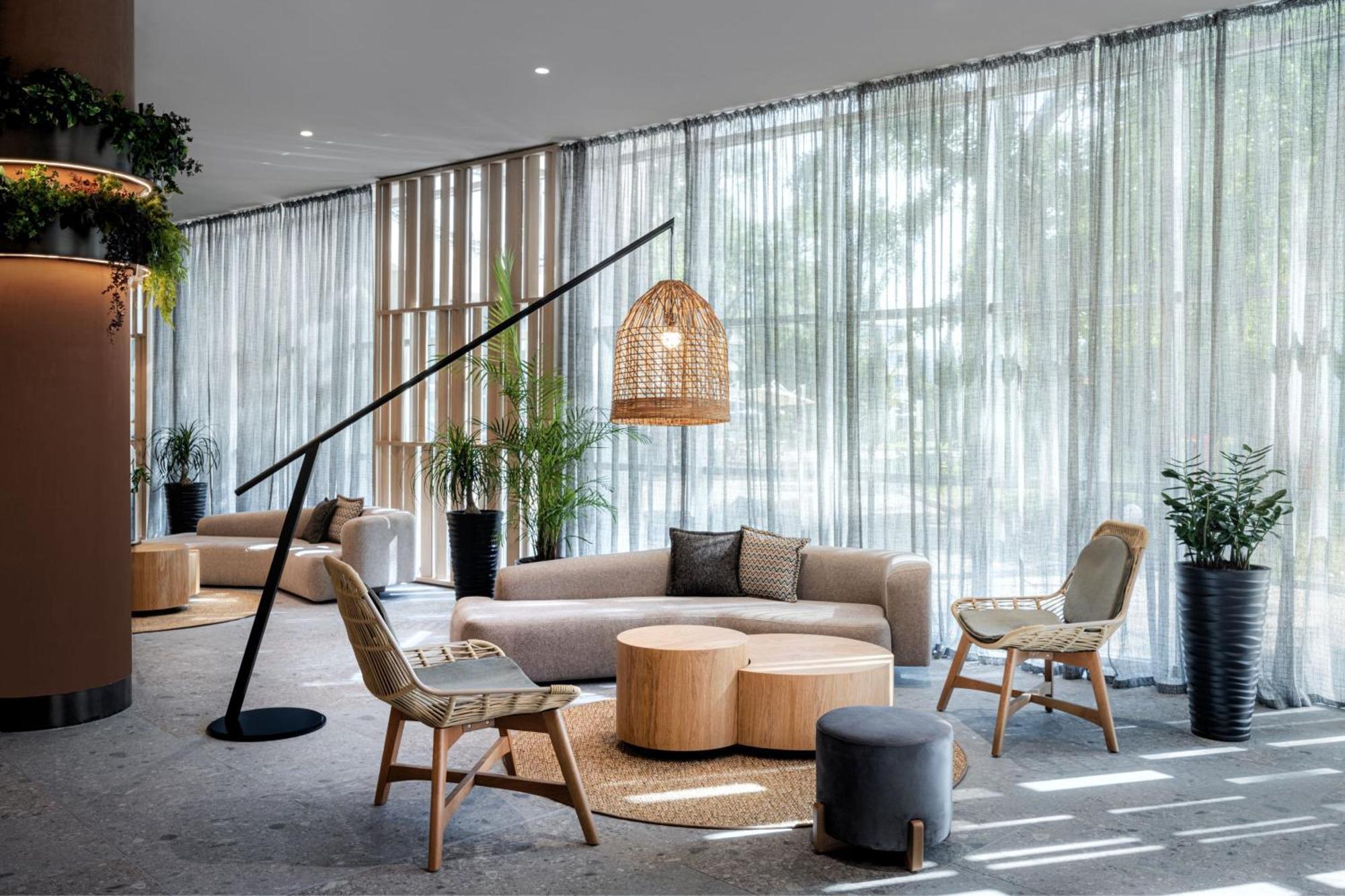 Hotel Four Points By Sheraton Sunny - Free Access